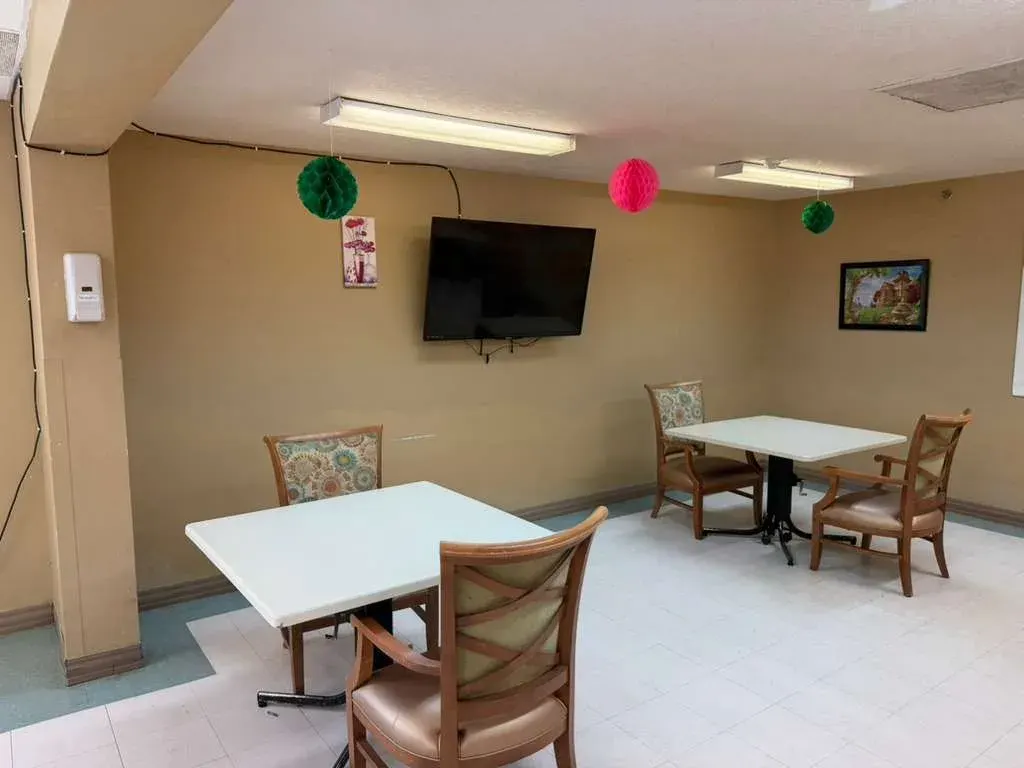 The dining and activity room at Vivo Healthcare Clewiston